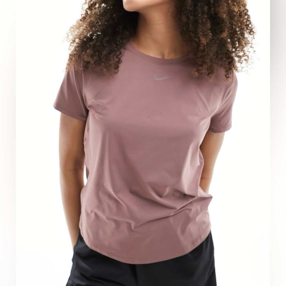 Nike One Training Dri-Fit T-Shirt In Smokey Mauve Size 1X